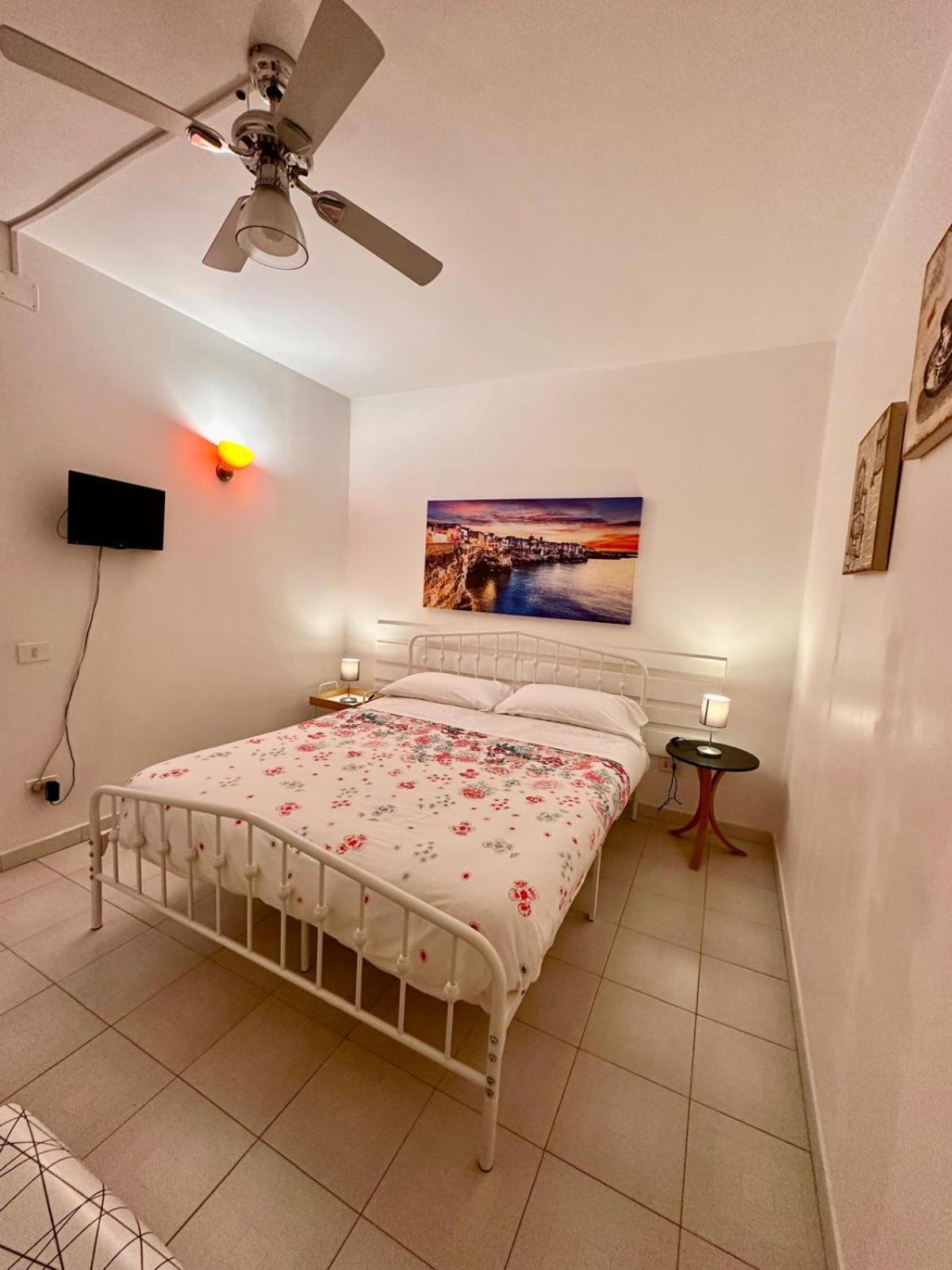 לינה וארוחת בוקר פולינאנו א מארה A Casa Di Anna מראה חיצוני תמונה